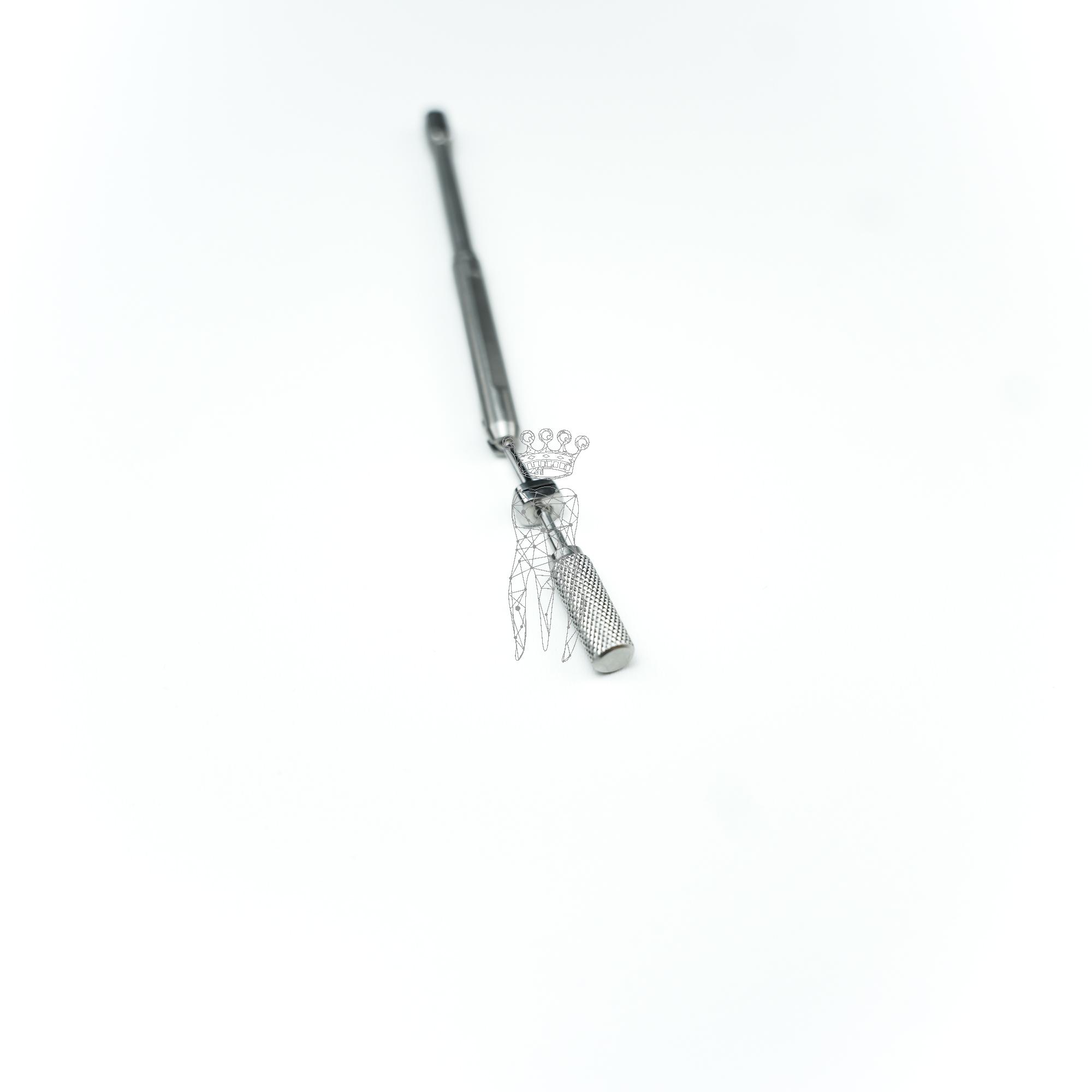 Scalpel blade holder with movable head without spanner + L-key